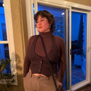 Meet your Posher, Isabella